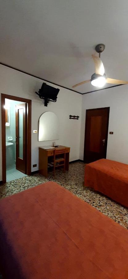 Hotel Isolabella Bussoleno Екстер'єр фото